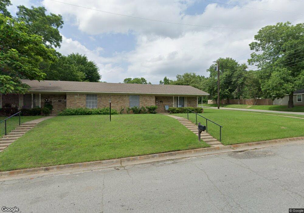 301 W Murray St, Denison, TX 75020 - photo 1