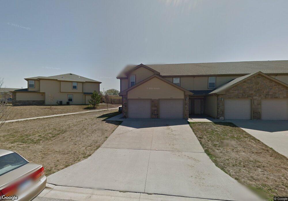 5403 Woodstock St, Shawnee, KS 66218 - photo 1