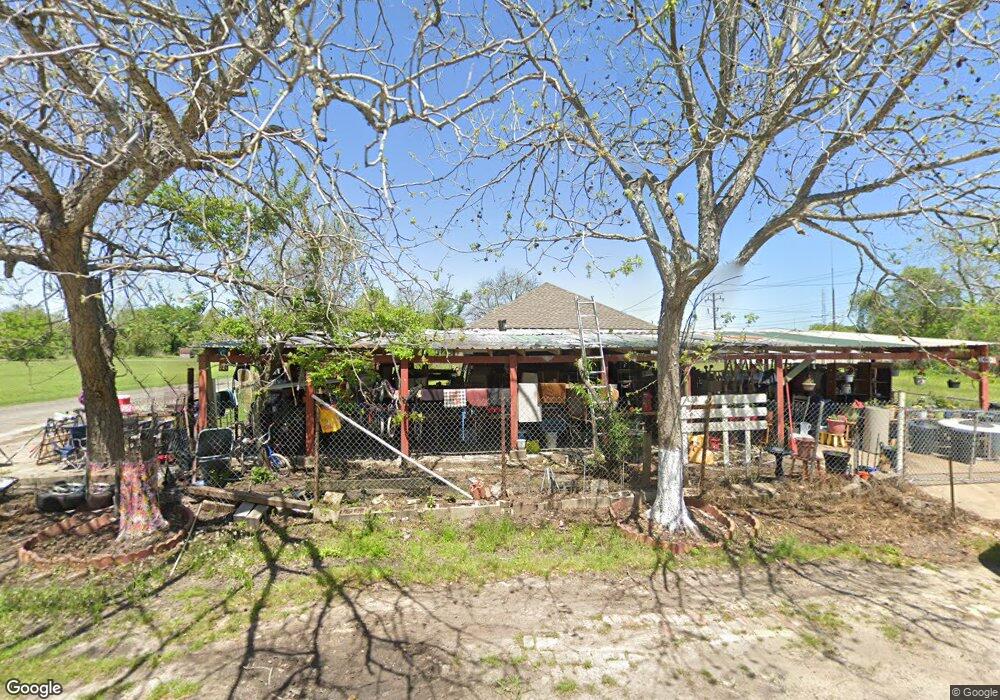 1601 Matthews St, Bay City, TX 77414 - photo 1