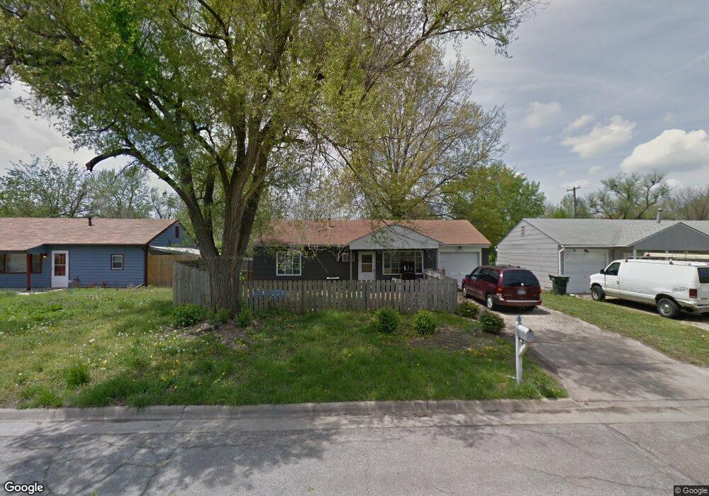 3371 SW Clare Ave, Topeka, KS 66611 - photo 1