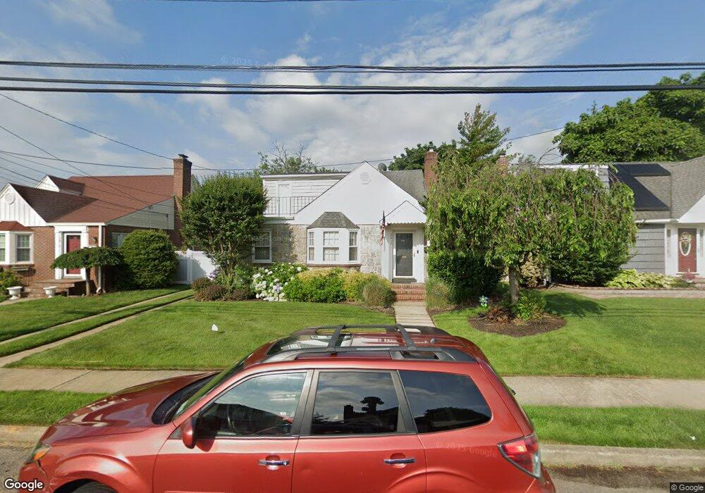 2812 Tulip Ave, Baldwin, NY 11510 - photo 1