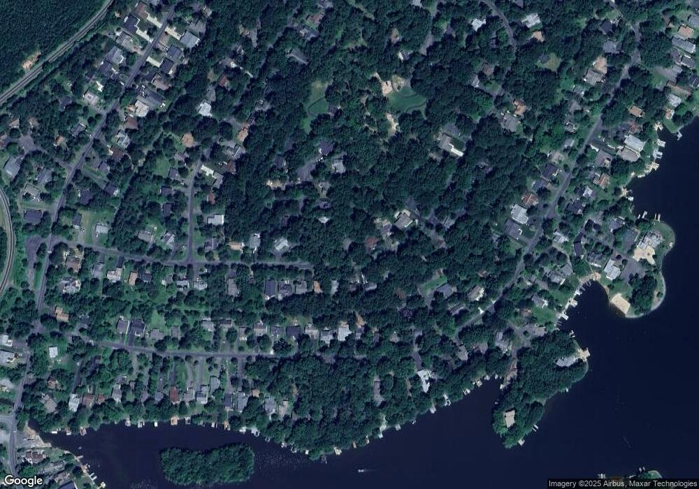 404 Stratford Cir, Locust Grove, VA 22508 - photo 1