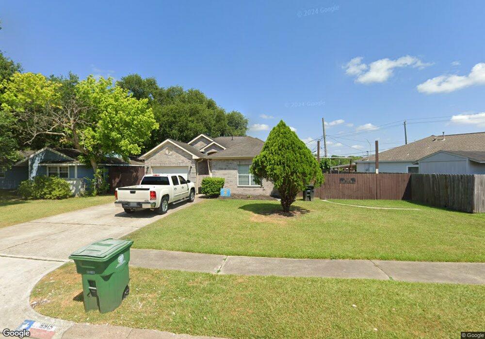 9915 Carmalee St, Houston, TX 77075 - photo 1