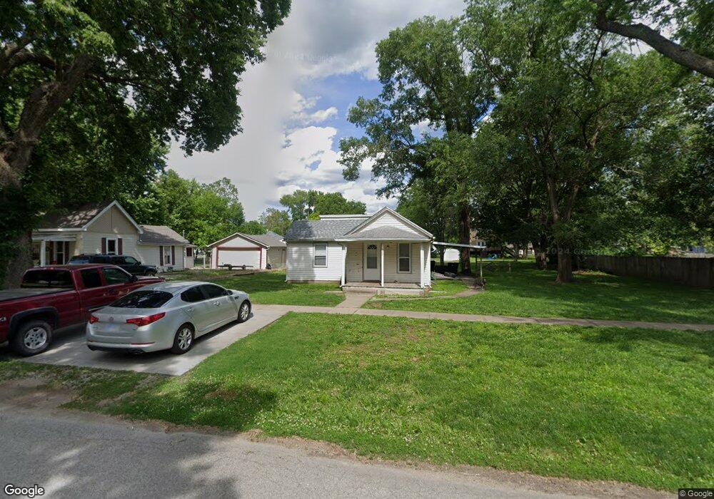 522 Spruce St, Rossville, KS 66533 - photo 1