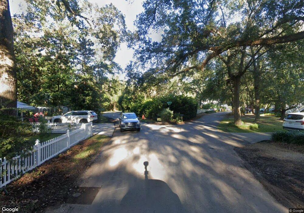 -- Redfern Dr, St. Simons Island, GA 31522 - photo 1