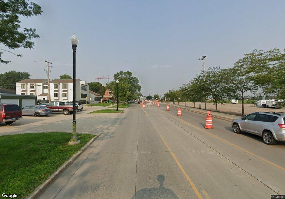 1606 12th Ave N, Fargo, ND 58105 - photo 1