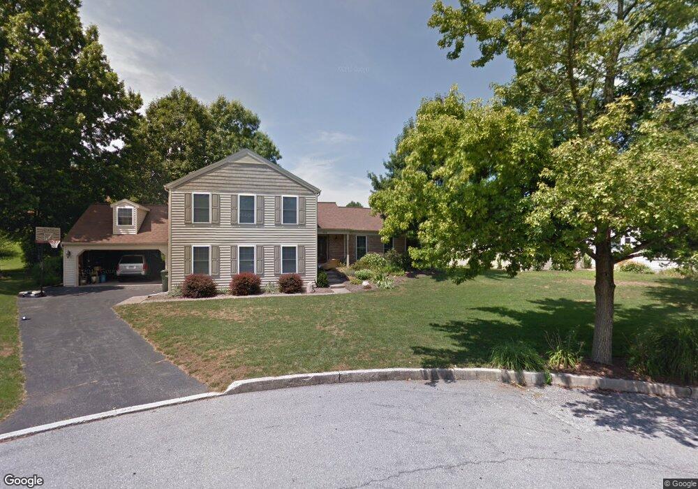 824 Cobblestone Ct, Hershey, PA 17033 - photo 1