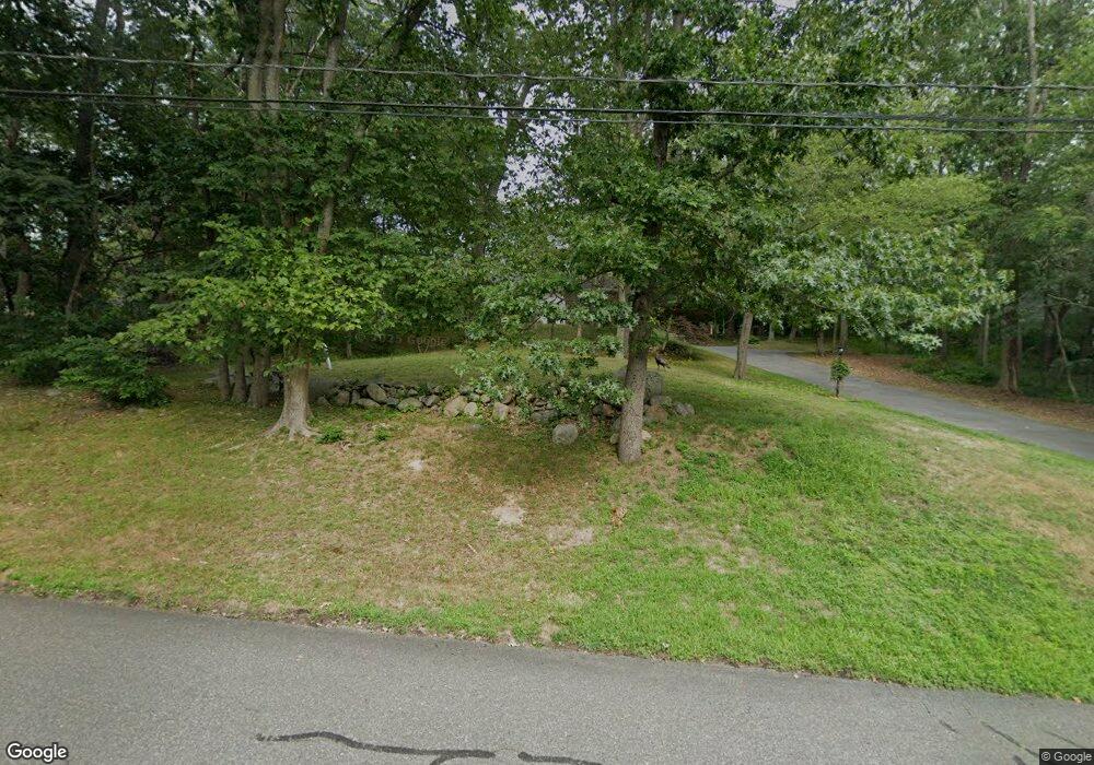 8 Enon Rd, Wenham, MA 01984 - photo 1