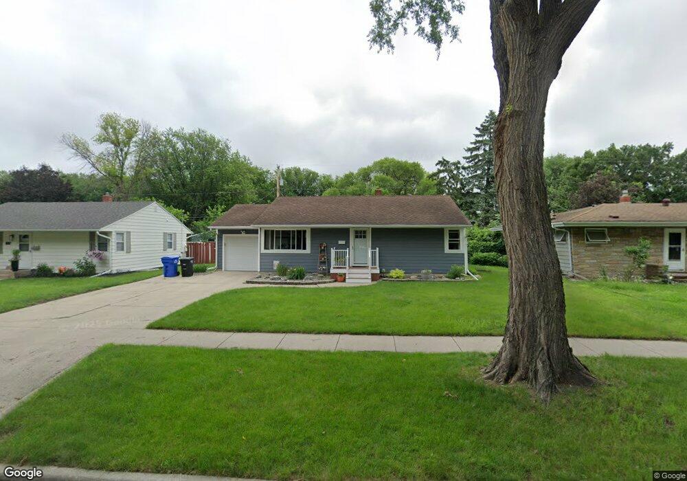 2017 9th St N, Fargo, ND 58102 - photo 1