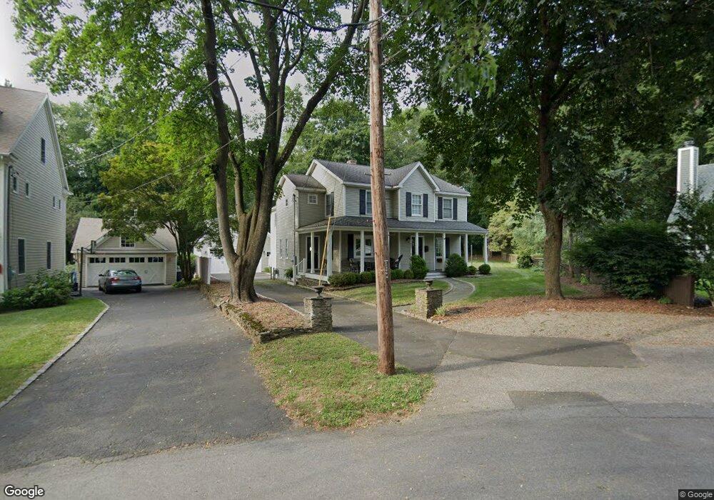 232 Dunnlea Rd, Fairfield, CT 06824 - photo 1