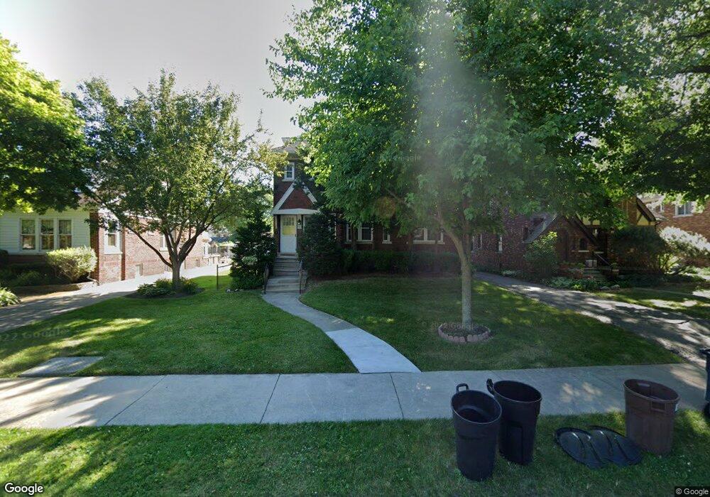 840 Neff Rd, Grosse Pointe, MI 48230 - photo 1