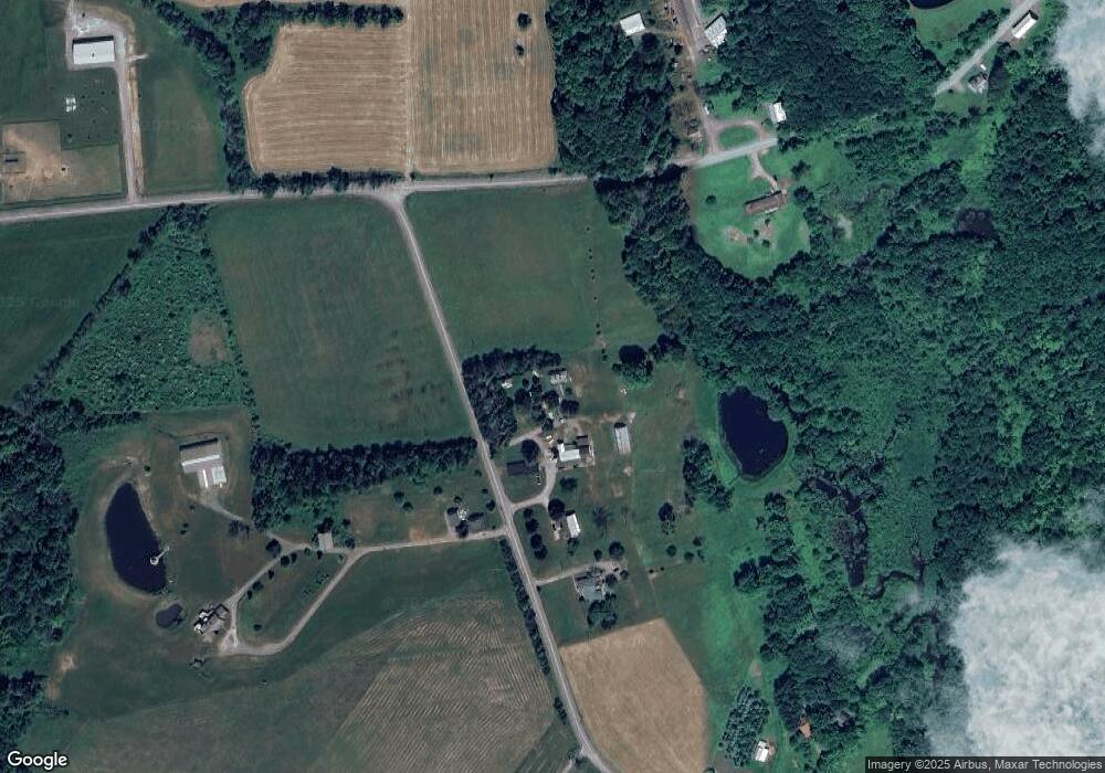 296 Lake Quinn Rd, Waymart, PA 18472 - photo 1