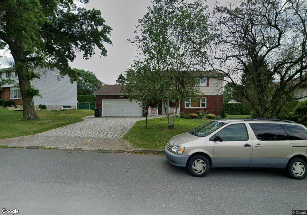 710 Samuels Ave, Hazleton, PA 18201 - photo 1