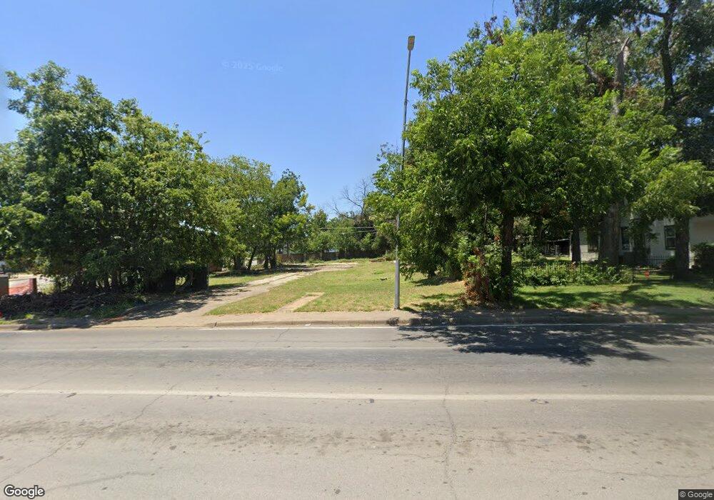 2705 Azle Ave, Fort Worth, TX 76106 - photo 1