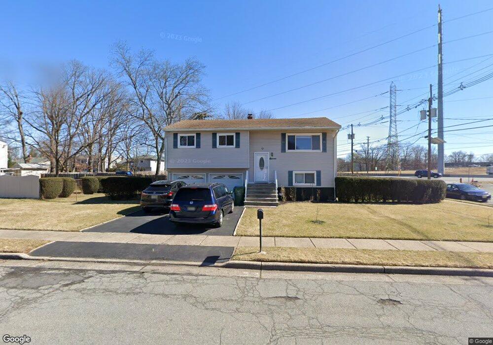 11 Winslow Rd, Edison, NJ 08837 - photo 1