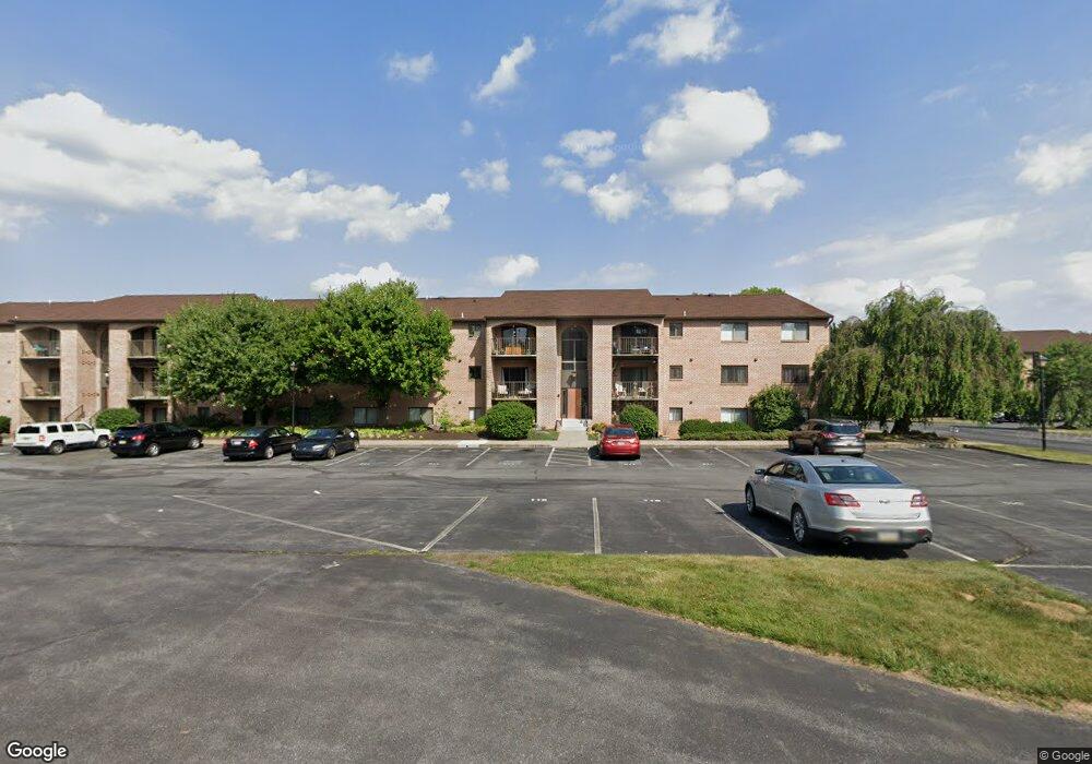 913 Cold Spring Rd unit 12, Allentown, PA 18103 - photo 1