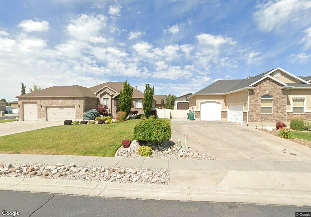 4985 S 5300 W unit 22, Hooper, UT 84315 - photo 1
