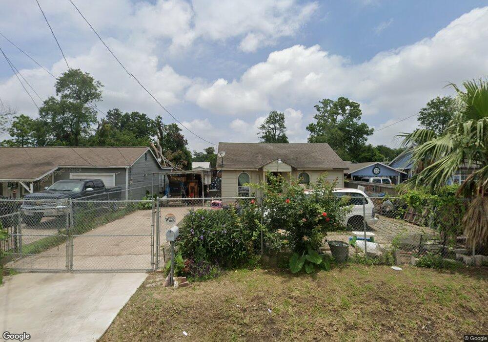 231 Palmyra St, Houston, TX 77022 - photo 1