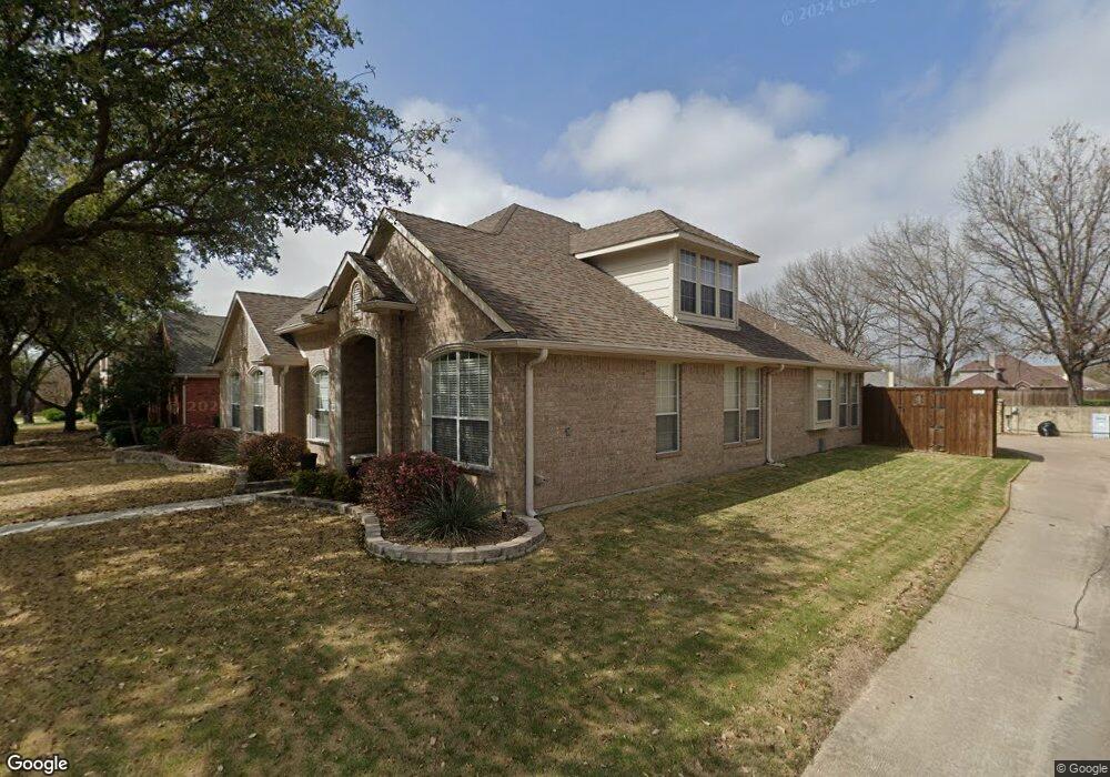 5613 New Castle Dr, Richardson, TX 75082 - photo 1