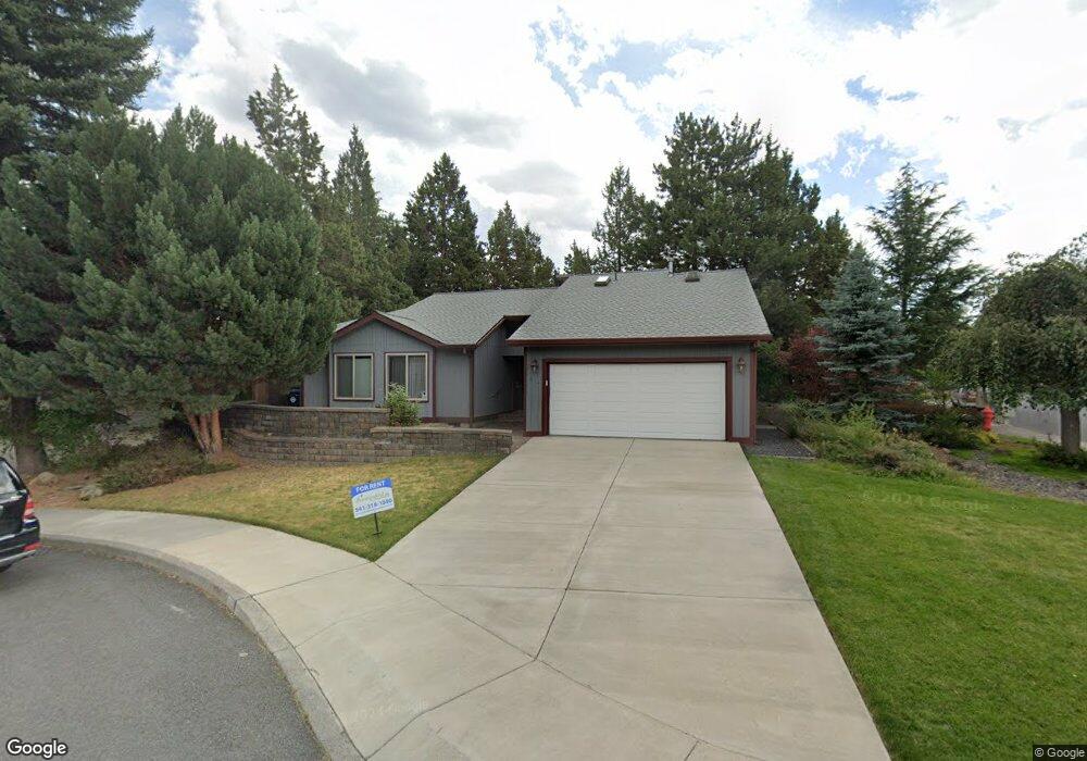 611 NE Tracker Ct, Bend, OR 97701 - photo 1