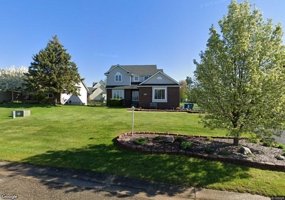 7469 Silver Fox Run, Swartz Creek, MI 48473 - photo 1