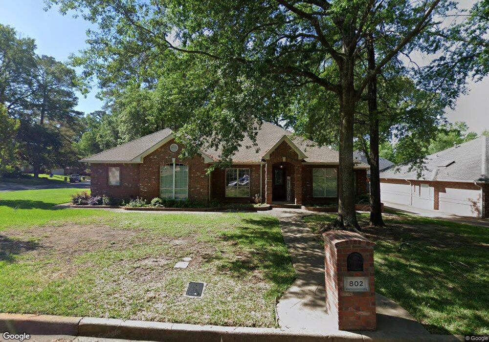 802 802 Kingswood Dr, Tyler, TX 75703 - photo 1