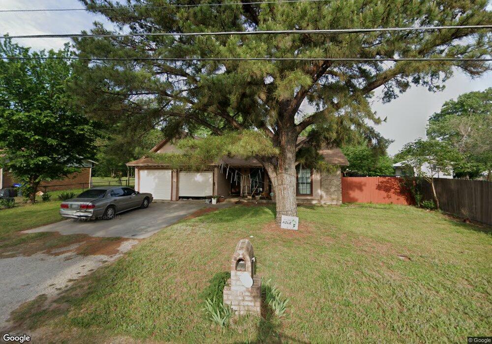 1021 Rosebud Dr, Azle, TX 76020 - photo 1