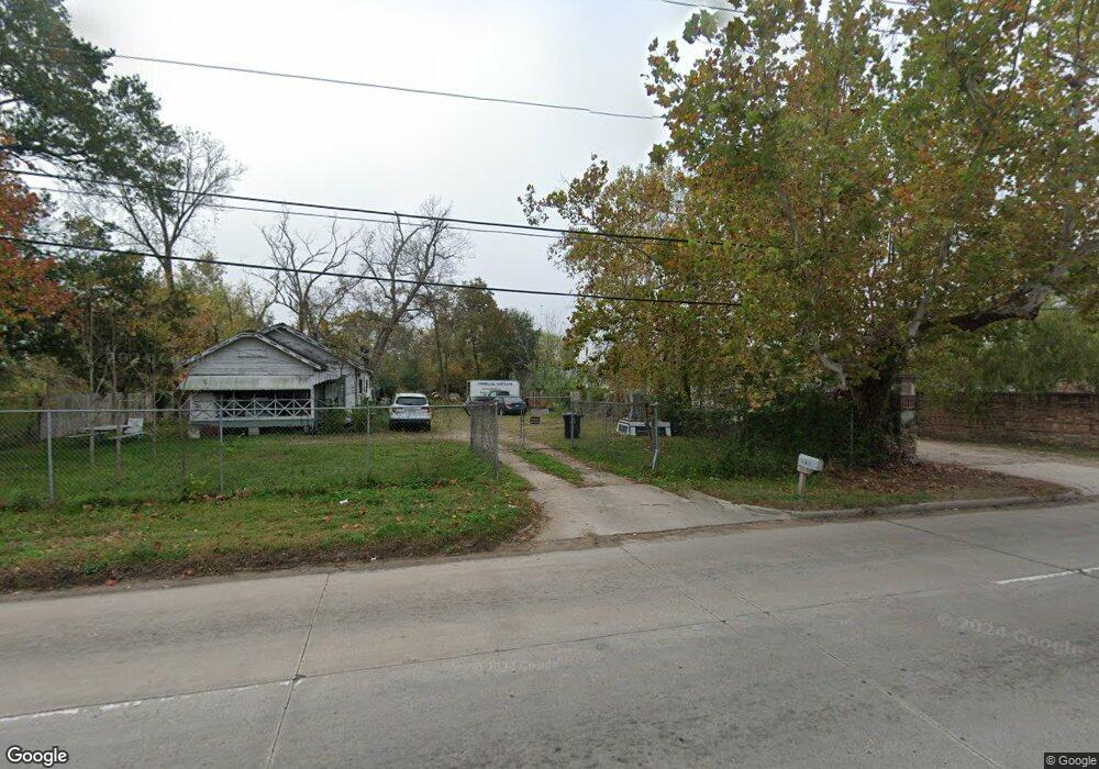 1227 W Little York Rd, Houston, TX 77091 - photo 1