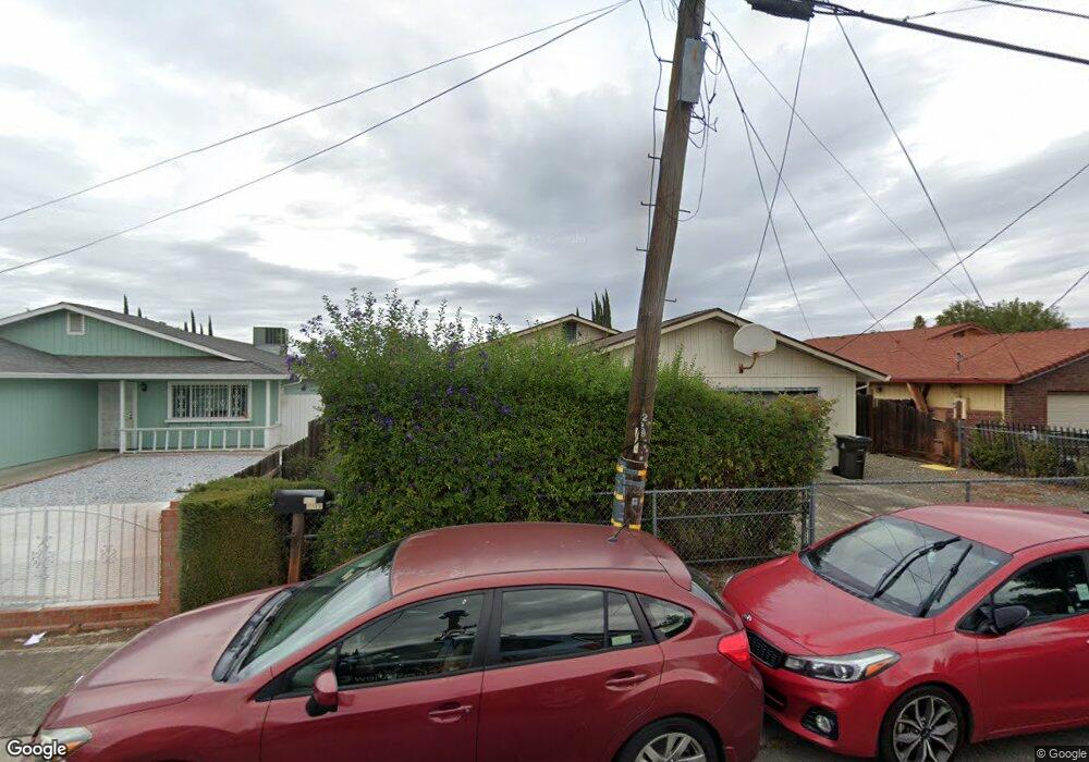 559 W 9th St, Stockton, CA 95206 - photo 1