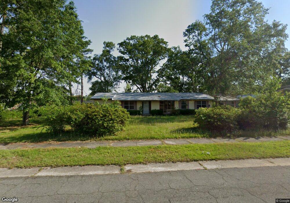 602 Ross St E, Douglas, GA 31533 - photo 1