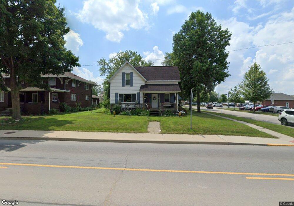 601 E Market St, Nappanee, IN 46550 - photo 1