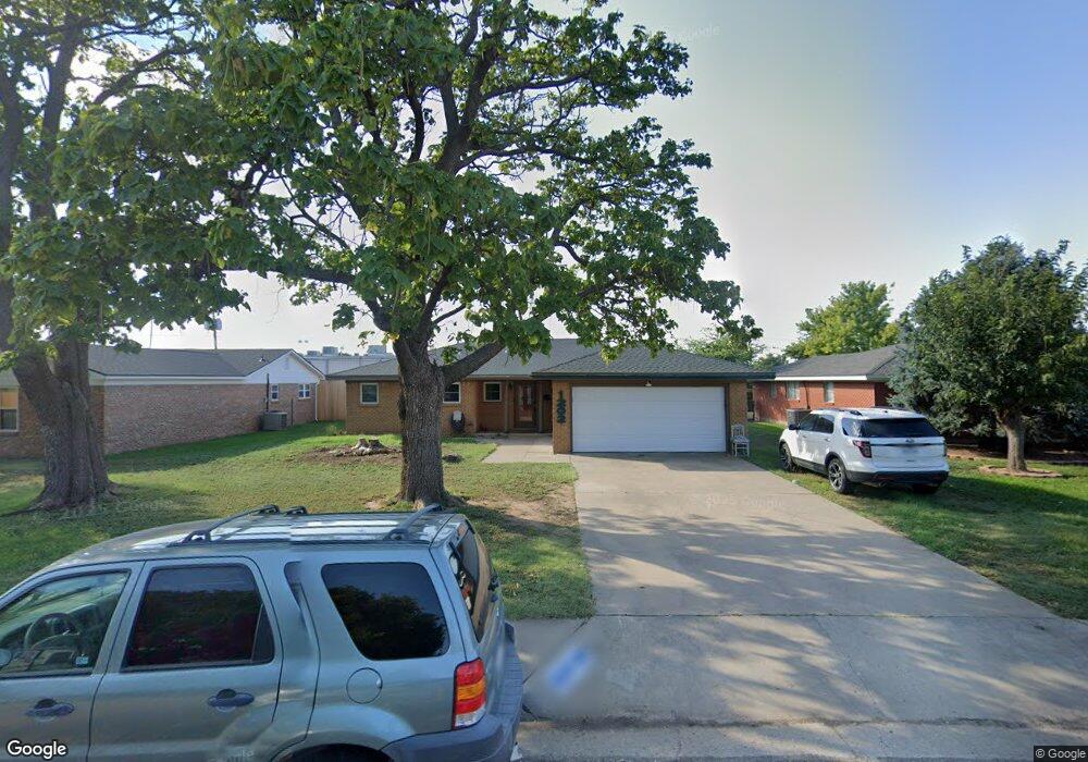 1202 Walnut St, Dumas, TX 79029 - photo 1