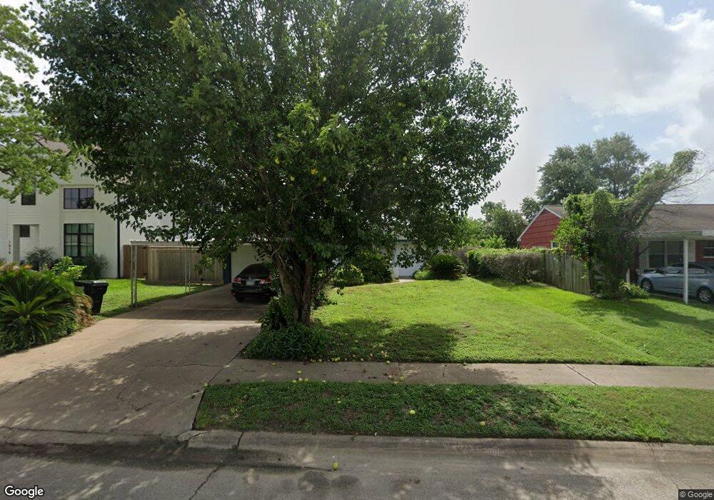 1614 Bayram Dr, Houston, TX 77055 - photo 1