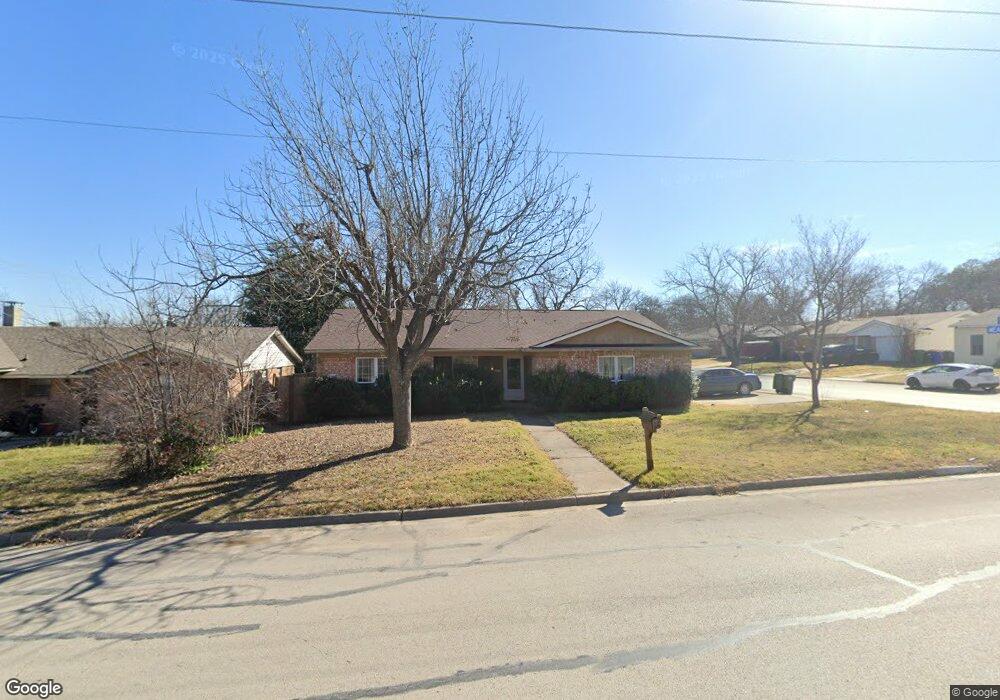 1313 Meadow Park Dr, Fort Worth, TX 76108 - photo 1