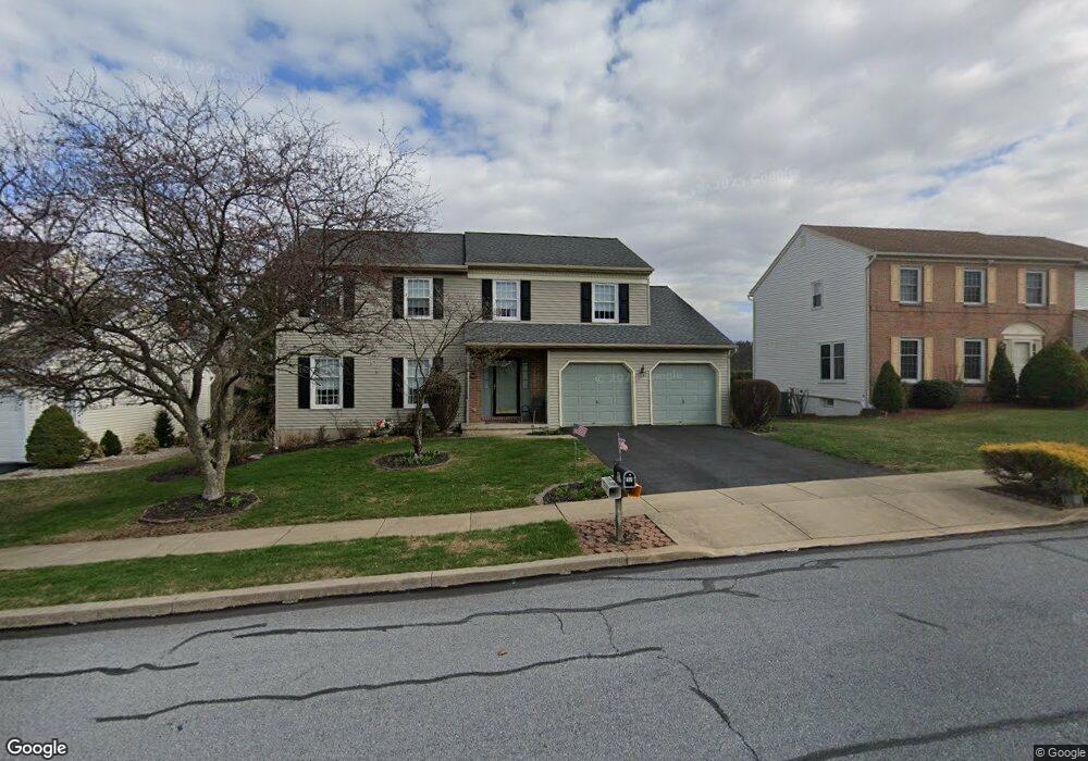 17 Flint Ridge Dr, Reading, PA 19607 - photo 1