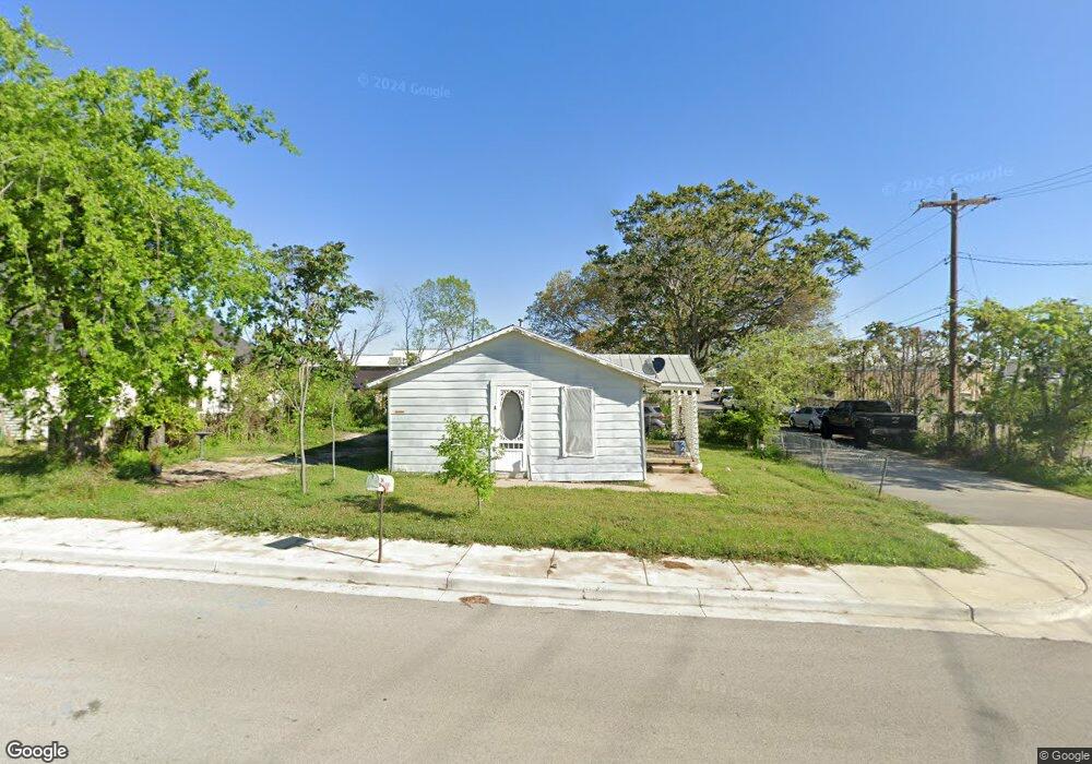 112 S Denton St, Weatherford, TX 76086 - photo 1