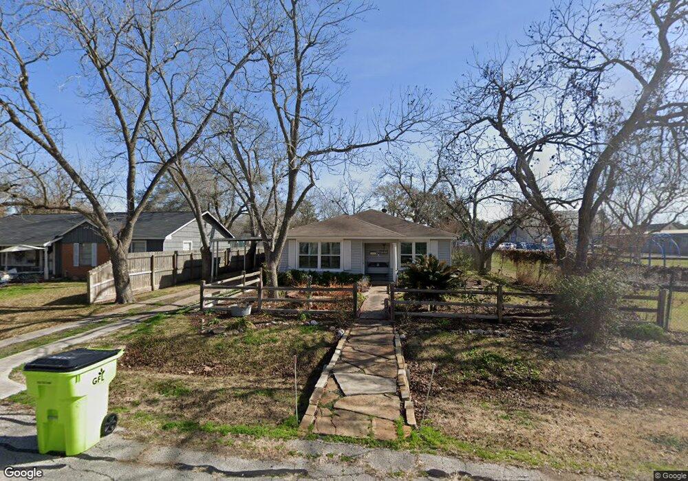 1317 Allen St, Rosenberg, TX 77471 - photo 1