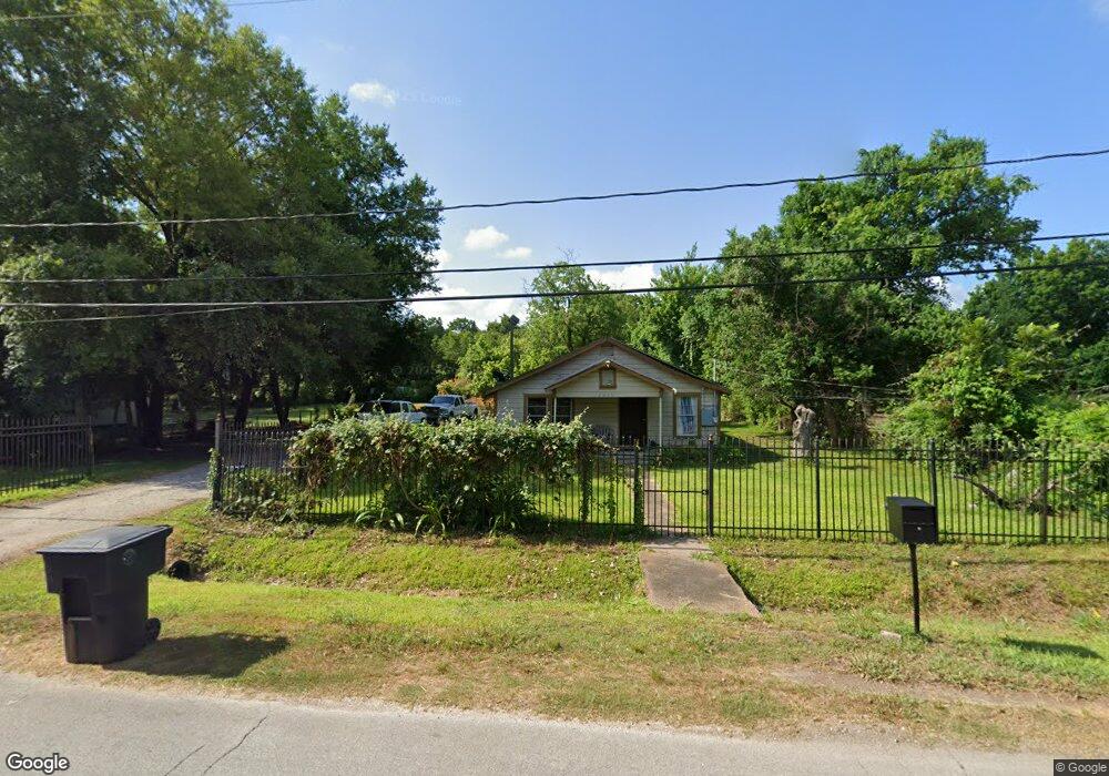 2005 Dewalt St, Houston, TX 77088 - photo 1