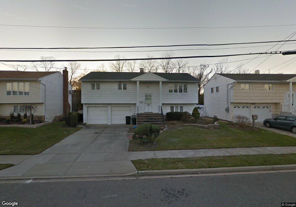 3790 Illona Ln, Oceanside, NY 11572 - photo 1