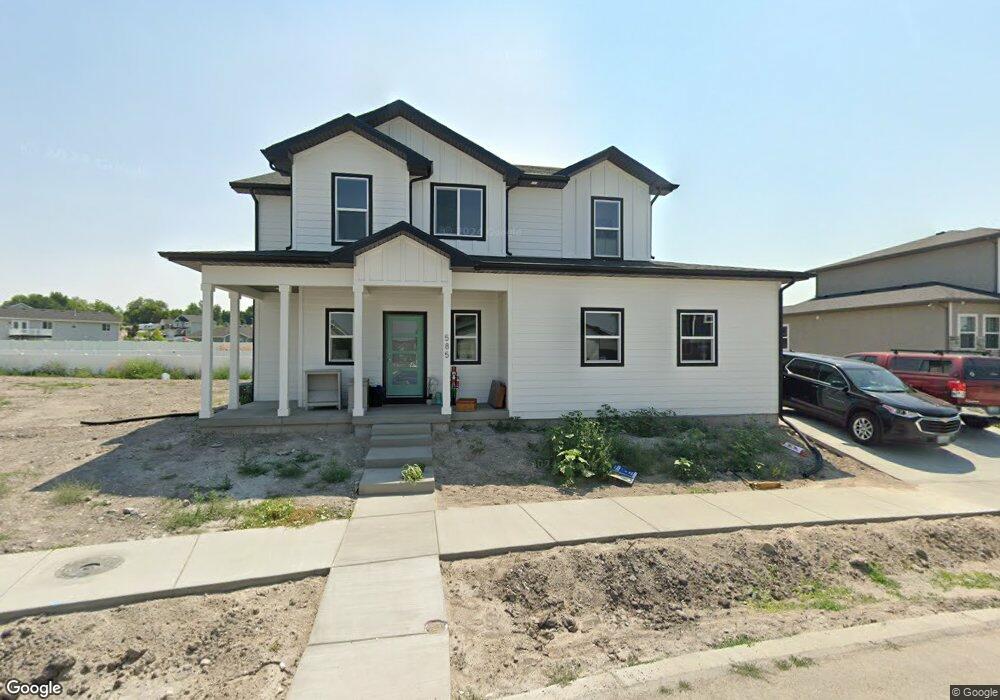 585 W 20 N, Hyrum, UT 84319 - photo 1
