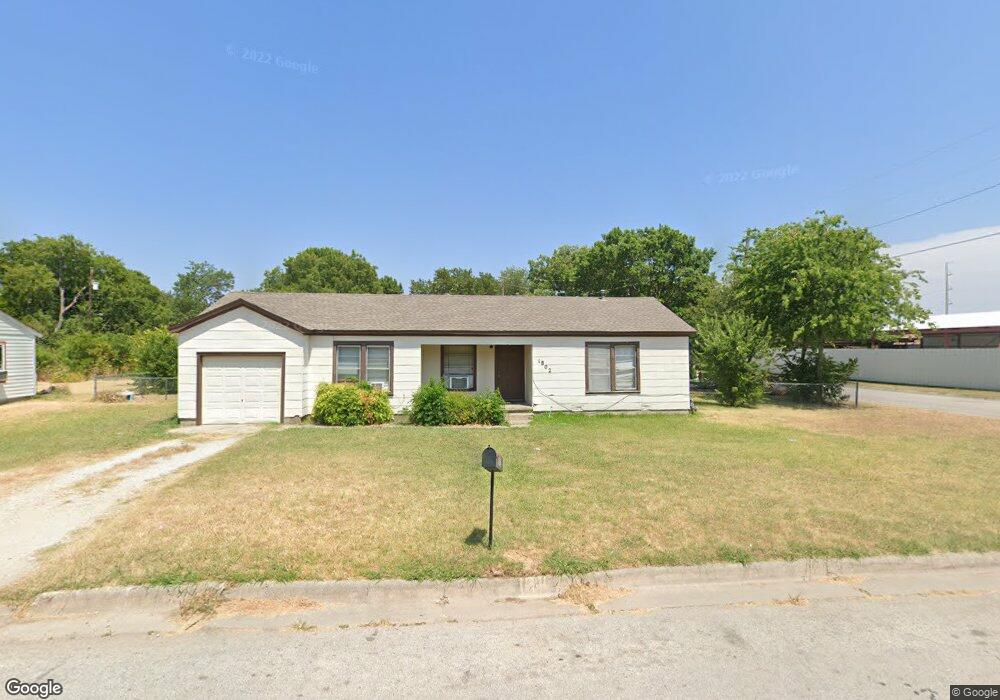 1802 Mill St, Gainesville, TX 76240 - photo 1