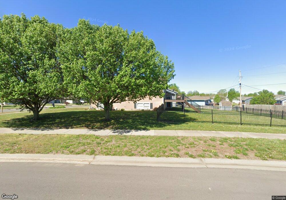 7400 SW 24th St, Topeka, KS 66614 - photo 1