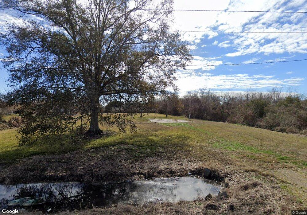 3303 Railroad Rd, New Iberia, LA 70560 - photo 1