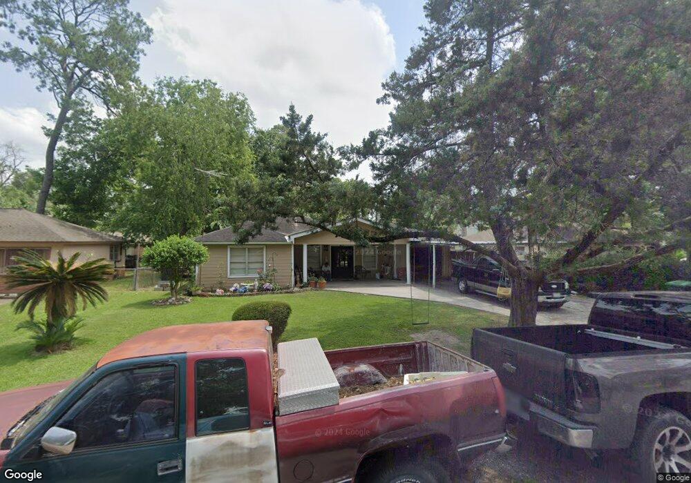 211 Hohldale St, Houston, TX 77022 - photo 1