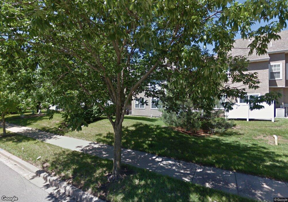 9153 Boehm Dr, Lenexa, KS 66219 - photo 1