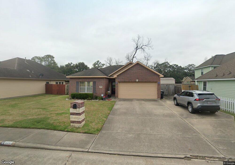 1120 S Hood St, Alvin, TX 77511 - photo 1