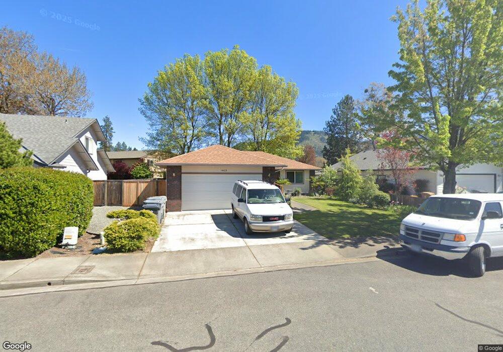 1409 Golden Parkl Dr, Grants Pass, OR 97527 - photo 1