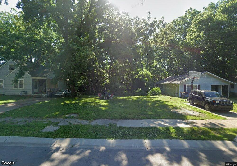 7115 Agnes Ave, Kansas City, MO 64132 - photo 1