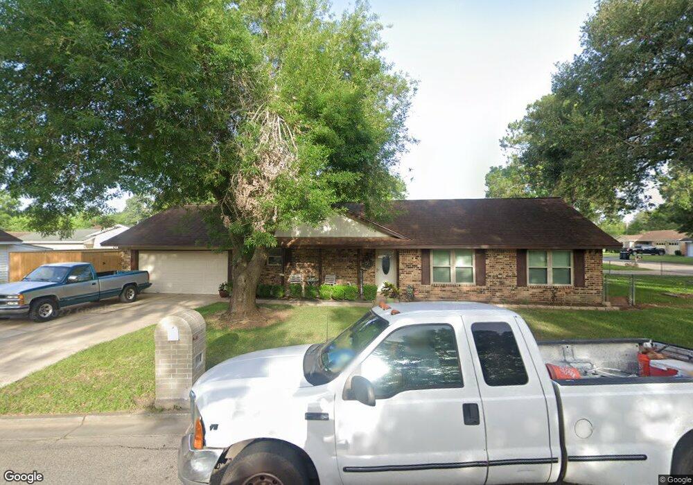 1104 Southbend Dr, Alvin, TX 77511 - photo 1