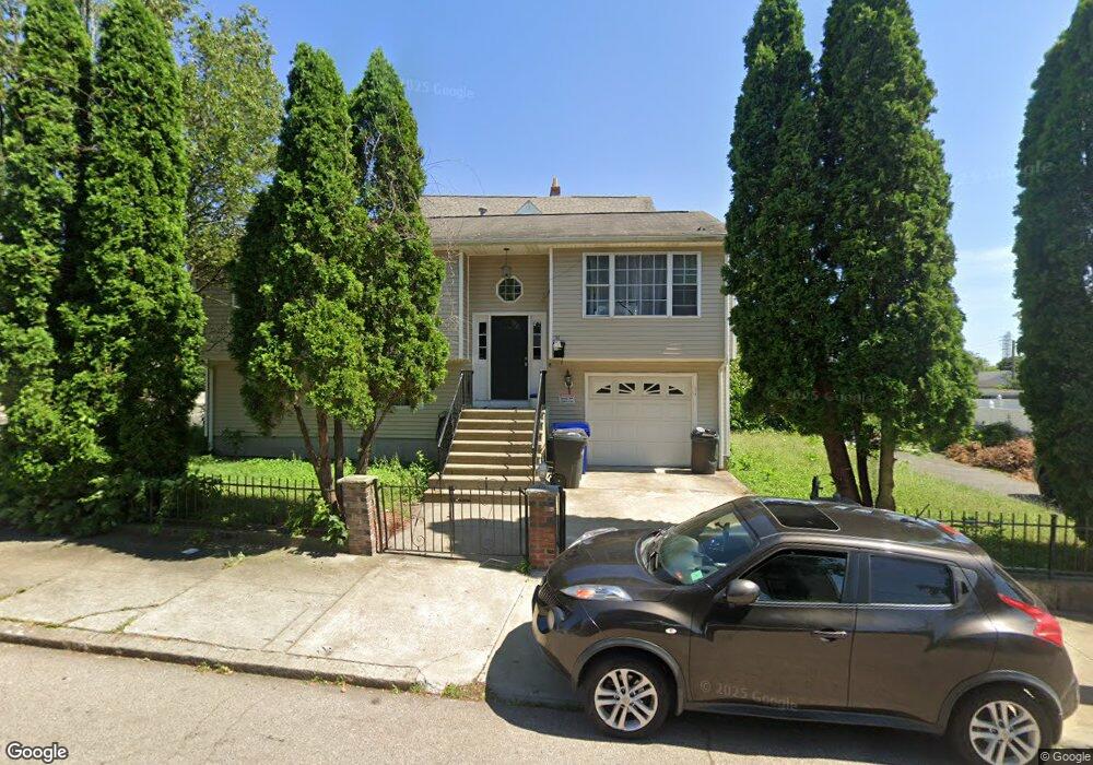 31 Meadow St, Pawtucket, RI 02860 - photo 1